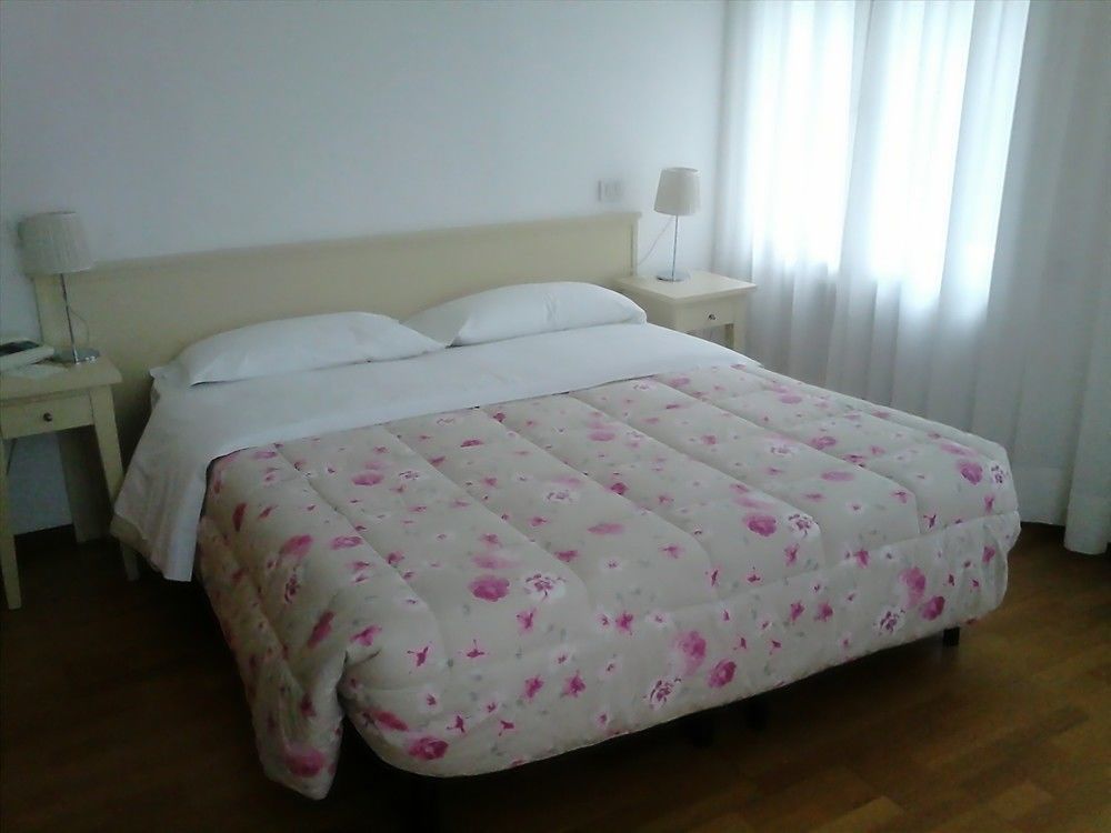 סאן ויטו די קדורה Hotel Marcora & Spa מראה חיצוני תמונה